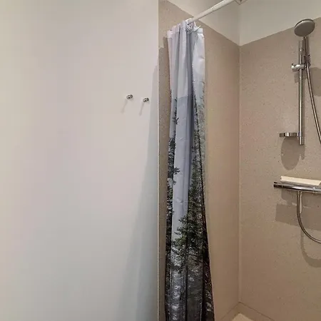 아파트 2 Bedroom Cozy In *